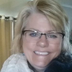 Meet your Posher, Heidi